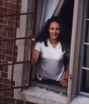 But soft! What light thru yonder window breaks! Its! its... er wotsername...