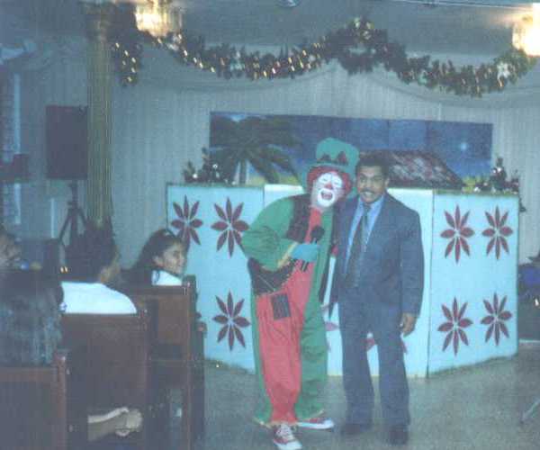 Pastelillo y el Rev. Luis Lopez...