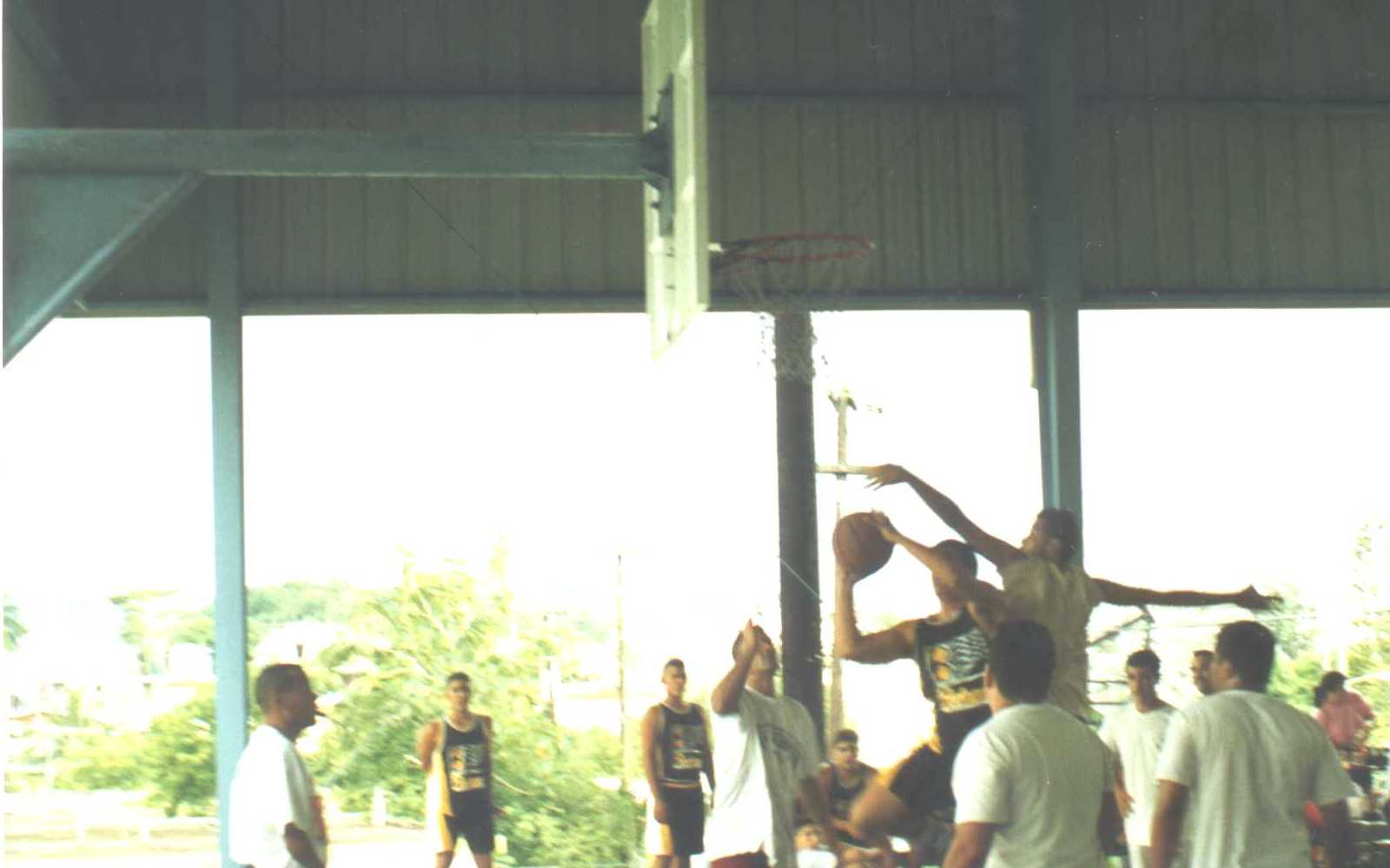 Jovenes en plena accion