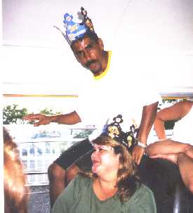  Grupo de jovenes de camino al Viejo San Juan 