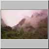 Inca_Trail_Mountains_in_fog.jpg