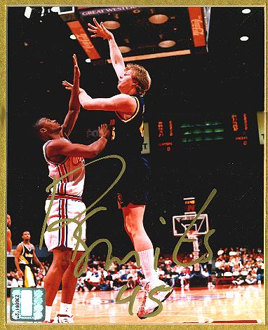 Rik Smits Autograph close up