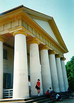 This is the Arlington House (the Robert E. Lee Memorial), where Robert E. Lee actually lived, on top of a hill in what is now Arlington Cemetary