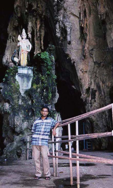 Padhu Caves