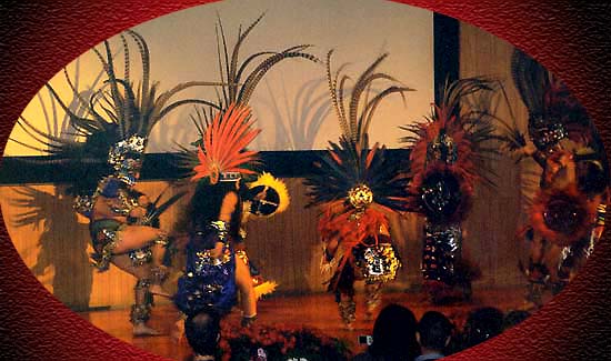 aztecs6.jpg (49835 octets)