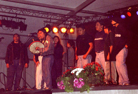 singers.jpg (41346 octets)