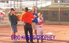 Eric kisses trophey.JPG (75439 bytes)