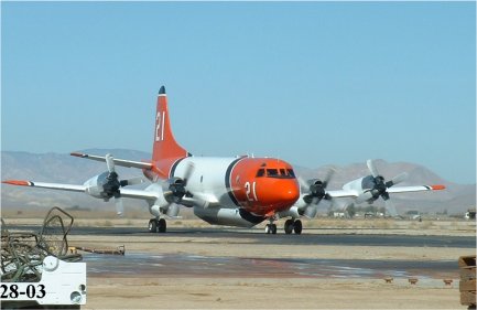 P3A CDF 21 at Fox Field Tanker Base
