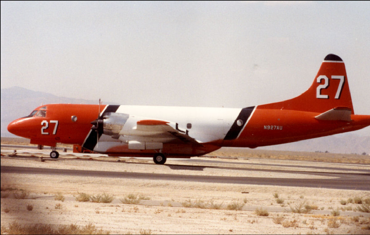 P3A CDF 27 at Fox Field Tanker Base
