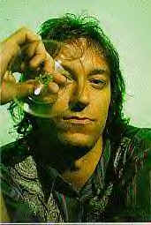 peterbuck.bmp (131634 bytes)