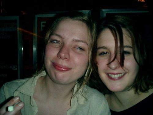 Phoebe and pixie...somehow i like my pictures on my opening page better