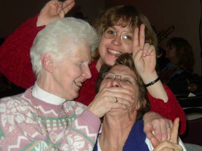 fan club table (17K)