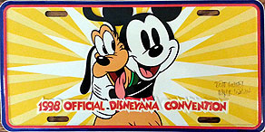 1998 Official Disneyana Convention plate autographed by a Walt Disney World Merchandise Artist, Mark Seppala.