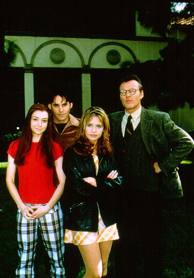 cast pic beaming over..