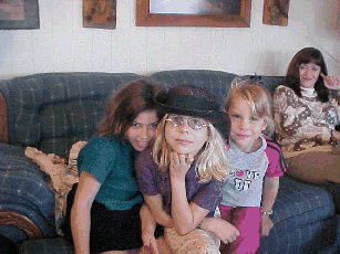 cousins5.gif (52522 bytes)