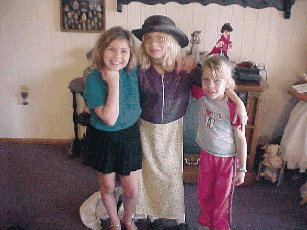 cousins2.GIF (59452 bytes)