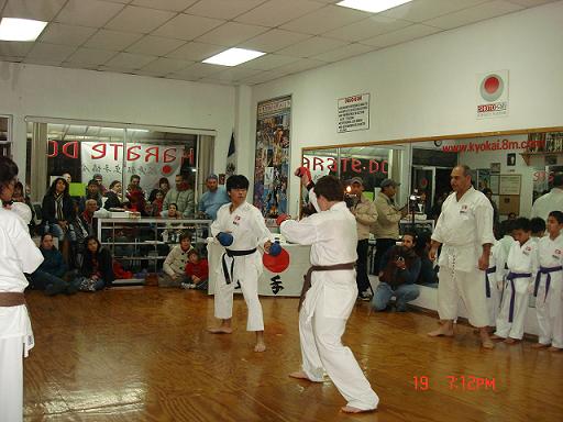 Tu puedes estar aqui, practicando entre nosotros.