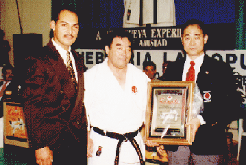 Shihan Nico Ayub, Shihan F. Demura y el Shihan K. Funakoshi en el Torneo Internacional por la Amistad.