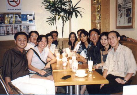 After attending Sheue Ming's dinner, have a chat in Coffee Bean, PJ 