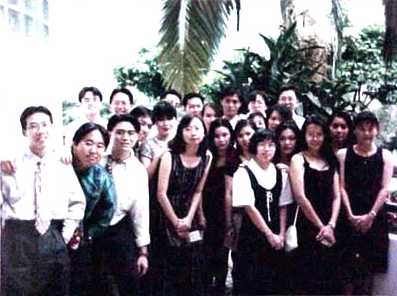 Hey ...hey... wait...wait...someone blocks my face,,,,