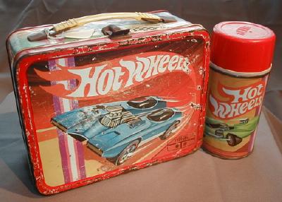 LUNCH.JPG (29076 bytes)