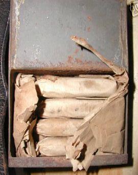 pack_tin.jpg (34363 bytes)