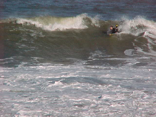 pc looks like a kid on that wave