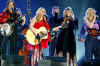 The_Dixie_Chicks_and_Stevie_Nicks.jpg (36668 bytes)