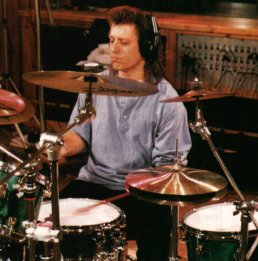 dave weckl. Pictures and Bio's of famous drummers at Drummer Unlimited