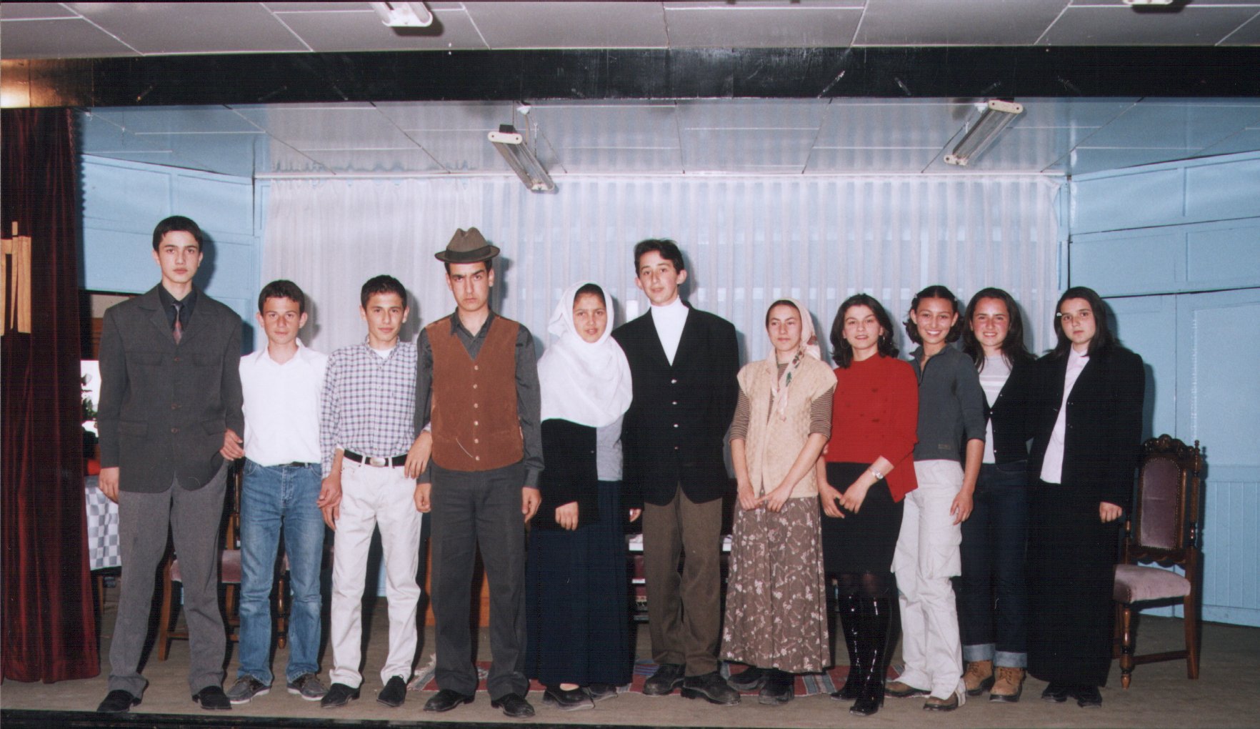 piyes1.jpg (284817 bytes)