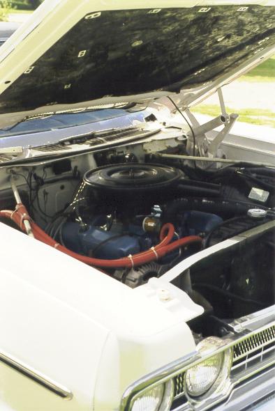 Engine view - 318 cu.i.