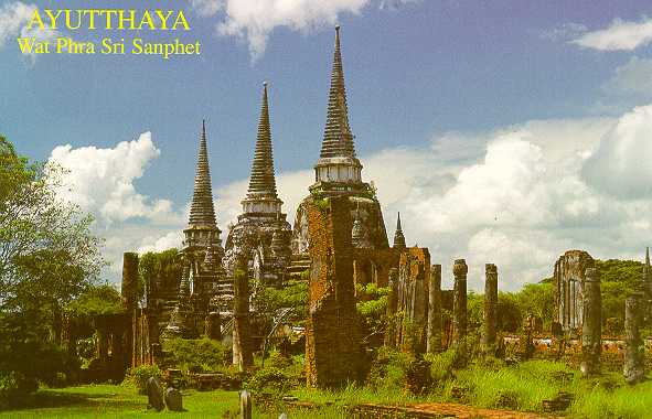 Mera ruiner i Ayutthaya