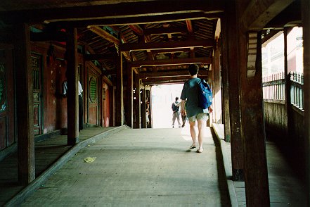 Den japanska tr�bron sedd inifr�n