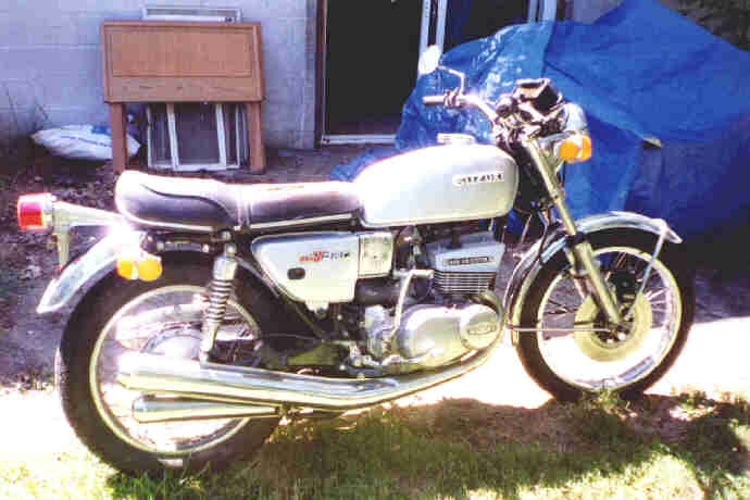 Suzuki GT380 3 cylinder 2 stroke