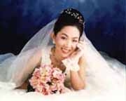 
แนะนำเจ้าสาว
1. ประวัติ  และ เป้าหมายของชีวิต
2. ด้านวิชาการ และครอบครัว
3. งานประจำ  และงานก้าวหน้าทางวิชาการ