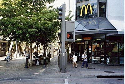 Fort Street Mall, Honolulu, HI. December 1998