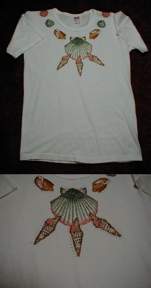 SHELLS ON NECKLACE TEE SHIRT
