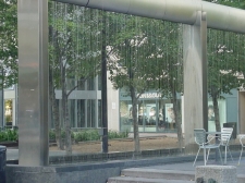 Fuente en Yorkville, Toronto, mcuniverse.com