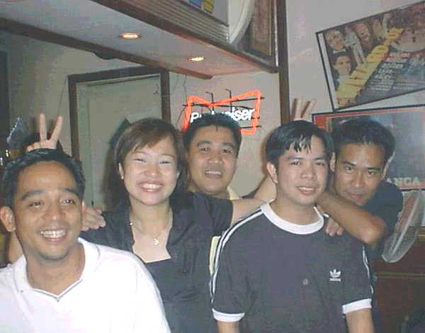 Street20.jpg (26601 bytes)