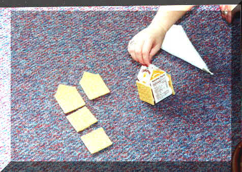 Cracker8.jpg (72103 bytes)