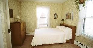 Apt 1 - Master Bedroom