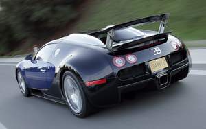 bugatti veyron rear side view