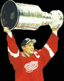 Stevie Yzerman with the cup '98
