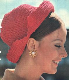 hat1.JPG (11364 bytes)