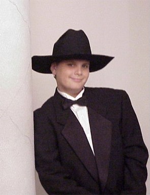 lindsglam4.jpg (24293 bytes)