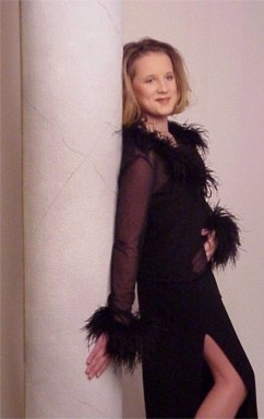 lindsglam2.jpg (19692 bytes)