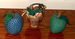 apples4.jpg (29780 bytes)