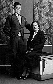 Engagement Photo Of Albert & Maud