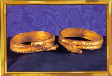 gelang.jpg (7293 bytes)