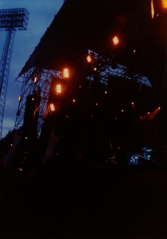 6_7_99_1f.jpg (136993 bytes)